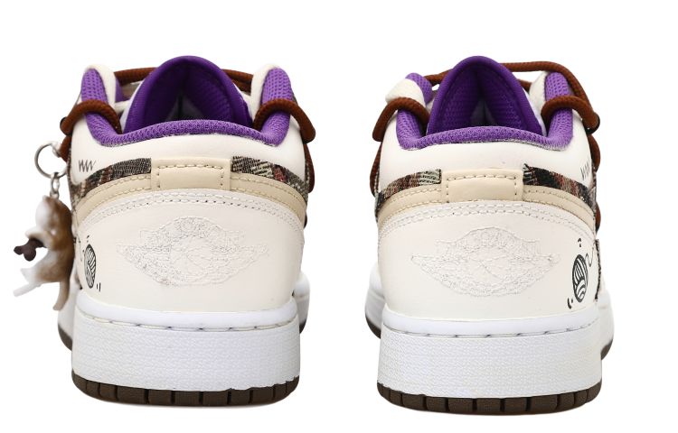 Shop [Kasut Custom] Air Jordan 1 Rendah 'Krim Coklat' 553560-215(Team拾玖-猫猫玩具S-BOX）