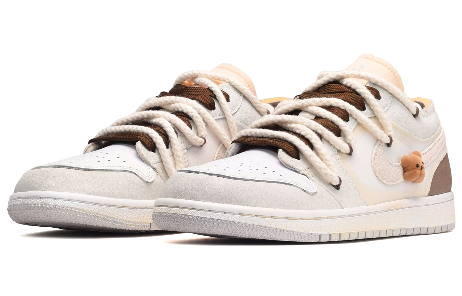 Lookbook [Kasut Custom] Air Jordan 1 Low 'Distressed Teddy Bear' Anak Patung Lusuh DN1635-100(TeamE-男款立体小熊白黄棕)