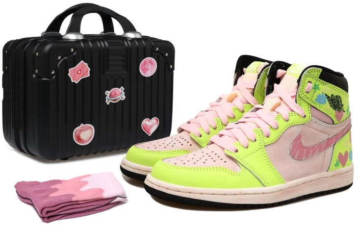 custom-shoes-air-jordan-1-low-dopamine-graffiti-heart