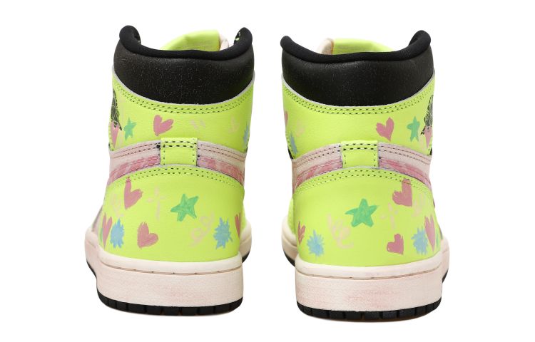 Purchase [カスタムシューズ] エアジョーダン1 ロー 'ドーパミングラフィティハート' 555088-702(Team拾玖-荧光绿涂鸦S-BOX)