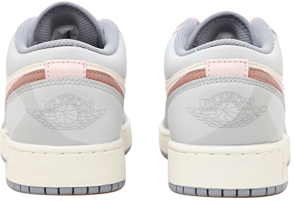 【訂製籃球鞋】Jordan Air Jordan 1 low OKHR 清新 字母 化石玫瑰 防滑耐磨 低筒 復古籃球鞋 GS 灰米白 Shop 【訂製籃球鞋】Jordan Air Jordan 1 low OKHR 清新 字母 化石玫瑰 防滑耐磨 低筒 復古籃球鞋 GS 灰米白
