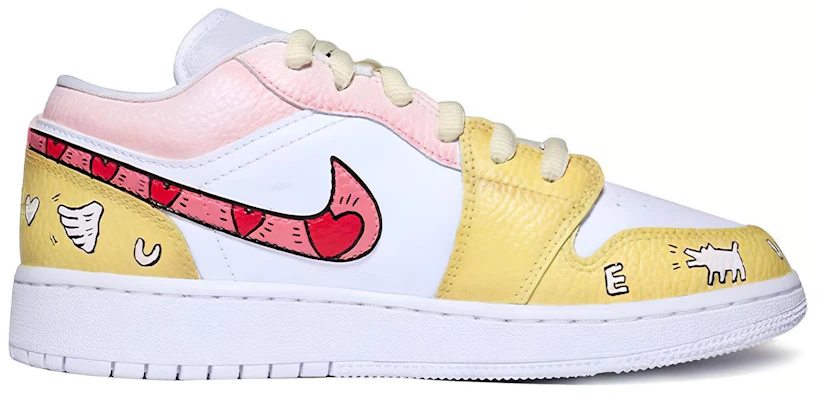 Jordan 1 Low "Graffiti Navidad" 553560-130(Team伍-女款爱心黄粉白) Order Jordan 1 Low "Graffiti Navidad" 553560-130(Team伍-女款爱心黄粉白)