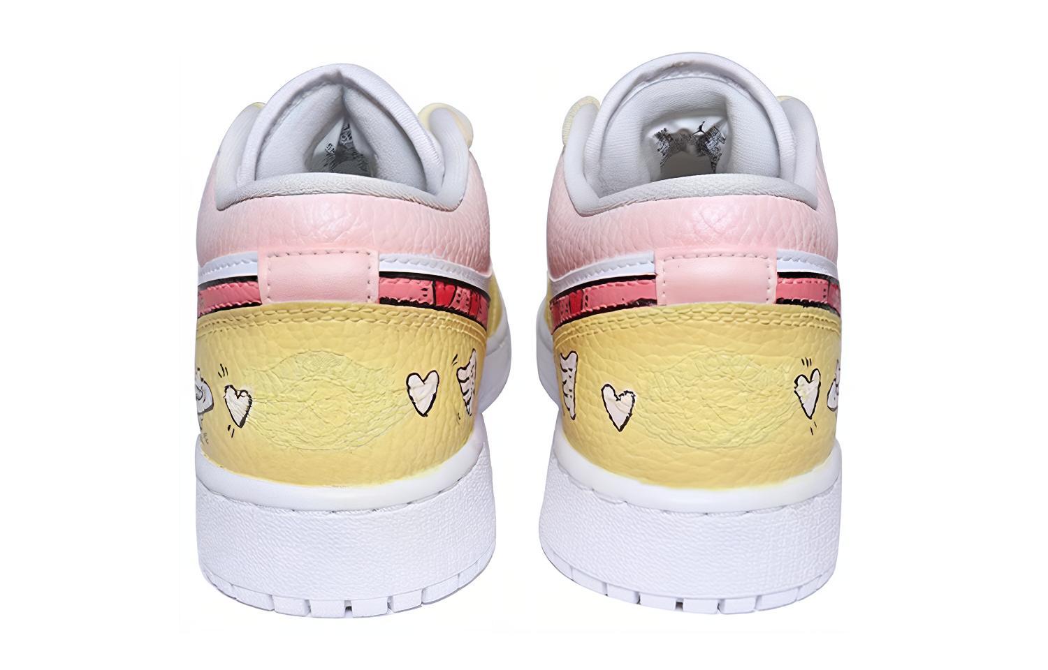 Purchase 【カスタムシューズ】エアジョーダン1 ロー 「グラフィティクリスマス - イエロー」 553560-130(Team伍-女款爱心黄粉白)