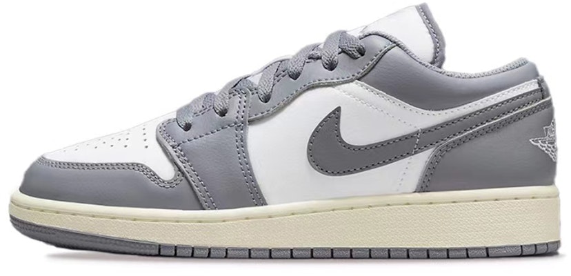 【定制球鞋】Jordan Air Jordan 1 Low 塗鴉 亮片 縫紉 低幫 復古籃球鞋 GS 灰白黑 Details for 【定制球鞋】Jordan Air Jordan 1 Low 塗鴉 亮片 縫紉 低幫 復古籃球鞋 GS 灰白黑
