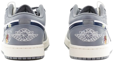 【訂製球鞋】Jordan Air Jordan 1 Low 雪花圖案 鈴鐺響鈴鈴 氛圍感 低幫 復古籃球鞋 男款 灰白 Purchase 【訂製球鞋】Jordan Air Jordan 1 Low 雪花圖案 鈴鐺響鈴鈴 氛圍感 低幫 復古籃球鞋 男款 灰白