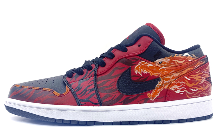 Buy [Kasut Tersuai] Air Jordan 1 Low 'Gem Red Roar' 553558-605(Team柒-男女款反恐精英咆哮)