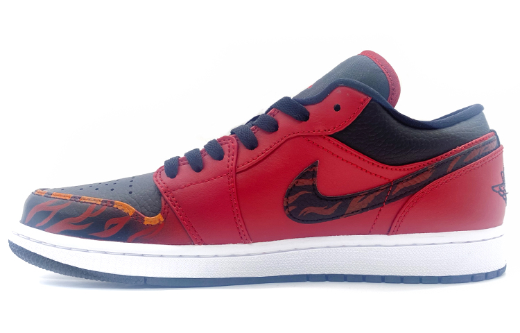 Order [Kasut Tersuai] Air Jordan 1 Low 'Gem Red Roar' 553558-605(Team柒-男女款反恐精英咆哮)