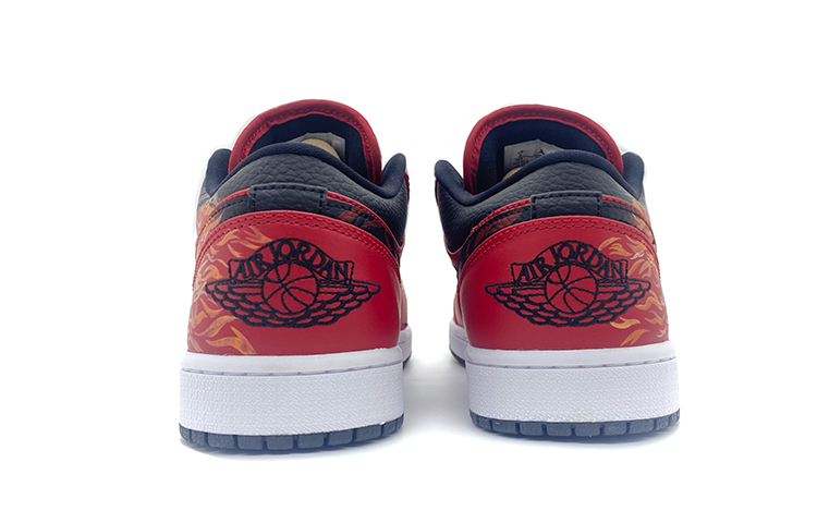 Purchase [Kasut Tersuai] Air Jordan 1 Low 'Gem Red Roar' 553558-605(Team柒-男女款反恐精英咆哮)