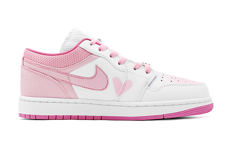 Lookbook 【定制球鞋】 Jordan Air Jordan 1 Low 心動愛心 特殊鞋盒 潮流 舒適 休閒 低幫 復古籃球鞋 GS 粉白