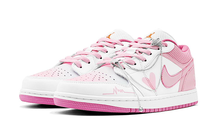 Shop 【定制球鞋】 Jordan Air Jordan 1 Low 心動愛心 特殊鞋盒 潮流 舒適 休閒 低幫 復古籃球鞋 GS 粉白