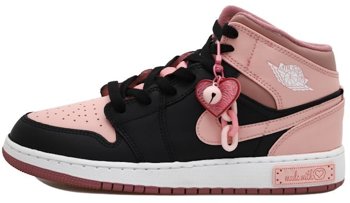 【カスタムシューズ】エアジョーダン1 ロー「ラブレターブラックホワイト」 DQ8423-616(Team拾玖-情意绵绵S-BOX) Order 【カスタムシューズ】エアジョーダン1 ロー「ラブレターブラックホワイト」 DQ8423-616(Team拾玖-情意绵绵S-BOX)