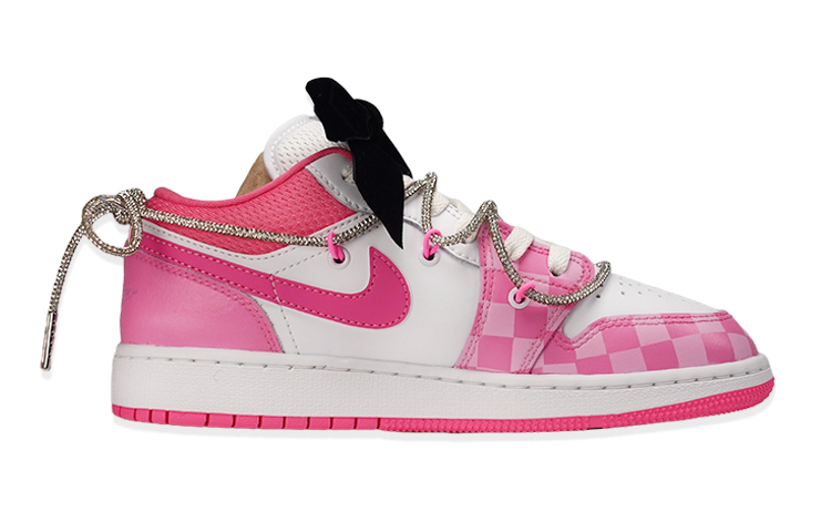 Lookbook Zapatillas Personalizadas Air Jordan 1 Low "Mosaico Cebra Corazón Y2K" DR9498-168(TeamF-女款斑马纹)