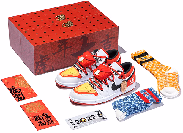 custom-shoes-air-jordan-1-low-new-year-chicago-tiger