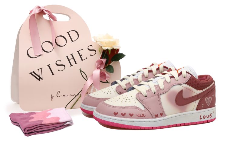 [Custom Shoes] Jordan 1 Low 'OKHR Faded Romance'