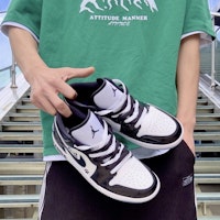 커스텀 에어 조던 1 로우 '팬더' (유광) DV1309-100(Team40-男款漆皮熊猫S-BOX) Cheap 커스텀 에어 조던 1 로우 '팬더' (유광) DV1309-100(Team40-男款漆皮熊猫S-BOX)