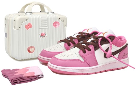 【定製球鞋】Jordan Air Jordan 1 Low OKHR 水蜜桃 馬卡龍 雕飾字母 復古風 低筒 復古籃球鞋 GS 白粉棕色 Buy 【定製球鞋】Jordan Air Jordan 1 Low OKHR 水蜜桃 馬卡龍 雕飾字母 復古風 低筒 復古籃球鞋 GS 白粉棕色