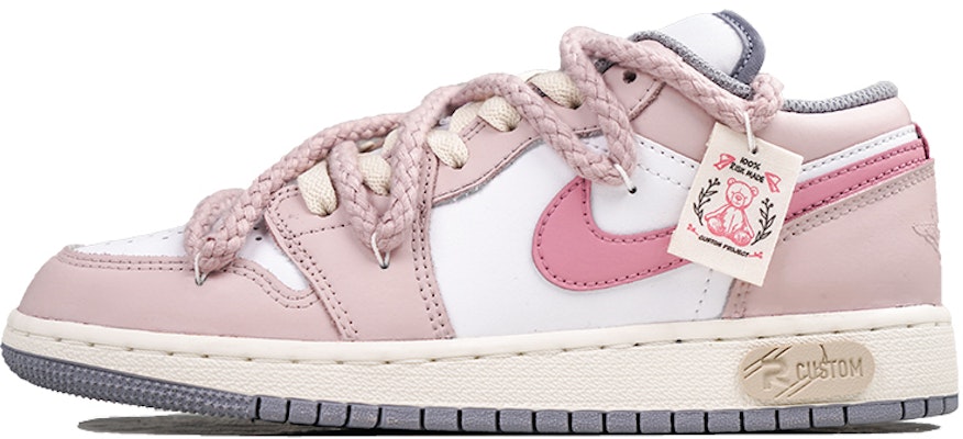 커스텀 에어 조던 1 로우 '리스크 핑크 스윗하트' (77 characters) 553560-053(Team27-小熊甜心AJ) Buy 커스텀 에어 조던 1 로우 '리스크 핑크 스윗하트' (77 characters) 553560-053(Team27-小熊甜心AJ)