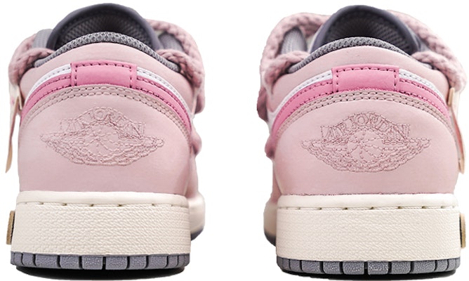 커스텀 에어 조던 1 로우 '리스크 핑크 스윗하트' (77 characters) 553560-053(Team27-小熊甜心AJ) Shop 커스텀 에어 조던 1 로우 '리스크 핑크 스윗하트' (77 characters) 553560-053(Team27-小熊甜心AJ)