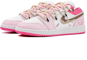 에어 조던 1 로우 '딸기 쇼트케이크' (커스텀) DR9498-168(Team4-女款草莓蛋糕) Lookbook 에어 조던 1 로우 '딸기 쇼트케이크' (커스텀) DR9498-168(Team4-女款草莓蛋糕)