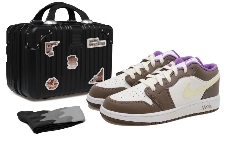 [Custom Shoes] Air Jordan 1 Low 'Vintage Mocha'