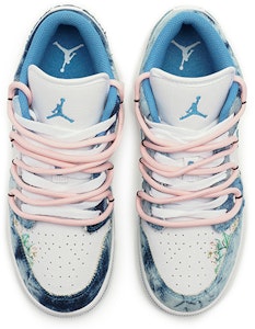 【訂製球鞋】Jordan Air Jordan 1 Low 野鶴製造 水洗丹寧 花卉 解構雙鞋帶 低幫 復古籃球鞋 GS 白藍 Shop 【訂製球鞋】Jordan Air Jordan 1 Low 野鶴製造 水洗丹寧 花卉 解構雙鞋帶 低幫 復古籃球鞋 GS 白藍