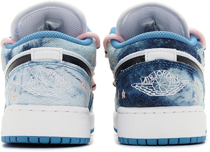 【訂製球鞋】Jordan Air Jordan 1 Low 野鶴製造 水洗丹寧 花卉 解構雙鞋帶 低幫 復古籃球鞋 GS 白藍 Purchase 【訂製球鞋】Jordan Air Jordan 1 Low 野鶴製造 水洗丹寧 花卉 解構雙鞋帶 低幫 復古籃球鞋 GS 白藍