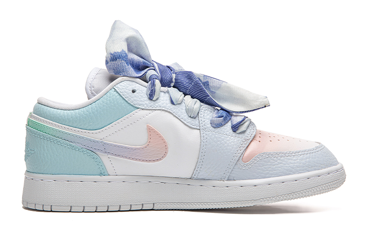 Lookbook 커스텀 에어 조던 1 로우 '화이트 클라우드-아이스 블루 그라피티' 553560-130(Team22-女渐变冰川蓝A-BOX)