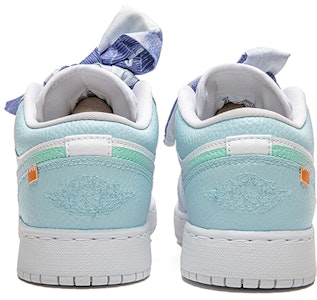 커스텀 에어 조던 1 로우 '화이트 클라우드-아이스 블루 그라피티' 553560-130(Team22-女渐变冰川蓝A-BOX) Purchase 커스텀 에어 조던 1 로우 '화이트 클라우드-아이스 블루 그라피티' 553560-130(Team22-女渐变冰川蓝A-BOX)