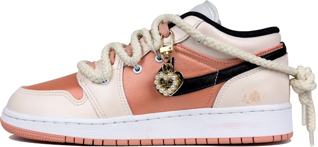 カスタムAJ1 Low 「風と薔薇」 DM8960-801-469140 Buy カスタムAJ1 Low 「風と薔薇」 DM8960-801-469140