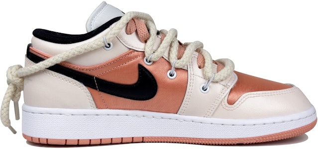 カスタムAJ1 Low 「風と薔薇」 DM8960-801-469140 Order カスタムAJ1 Low 「風と薔薇」 DM8960-801-469140