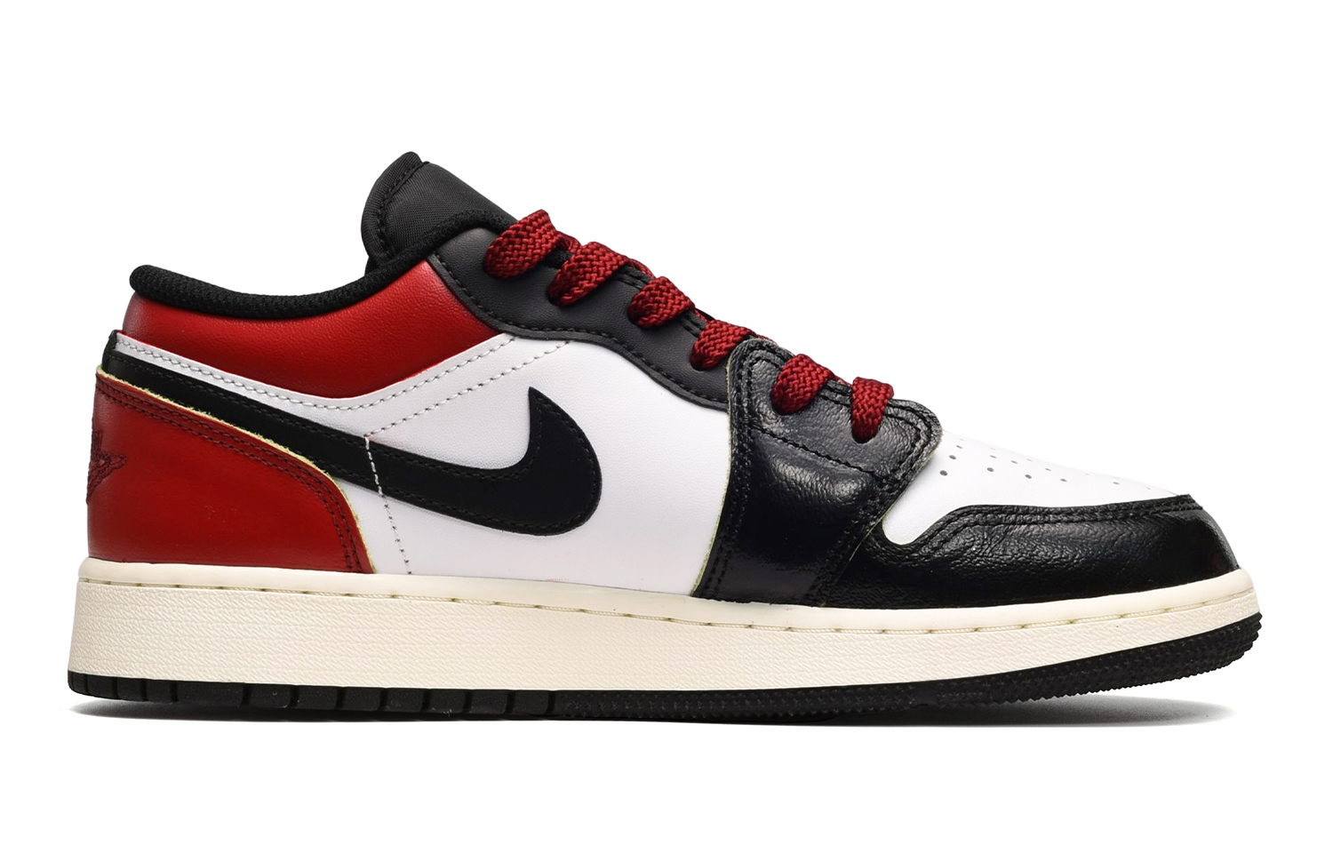 Lookbook Jordan 1 Low SE "Negro Rojo" Invierno DO8244-003(TeamE-女款冬日礼物黑红白)