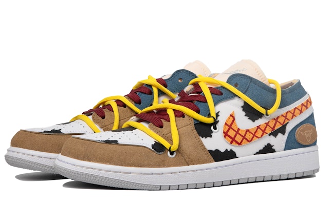 【定制球鞋】Jordan Air Jordan 1 Low SE Craft 達芬奇定制 田宿 碰撞色 塗鴉元素 解構鞋帶簡約 低幫 復古籃球鞋 男款 藍棕 Lookbook 【定制球鞋】Jordan Air Jordan 1 Low SE Craft 達芬奇定制 田宿 碰撞色 塗鴉元素 解構鞋帶簡約 低幫 復古籃球鞋 男款 藍棕