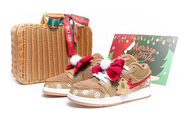 [Custom Shoes] Air Jordan 1 Low Utility 'Teddy Bear Christmas'