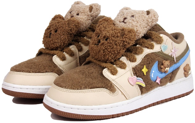 에어 조던 1 로우 유틸리티 '테디베어 설날' (커스텀) DO2233-264(TeamJ-新年可爱小熊) Lookbook 에어 조던 1 로우 유틸리티 '테디베어 설날' (커스텀) DO2233-264(TeamJ-新年可爱小熊)