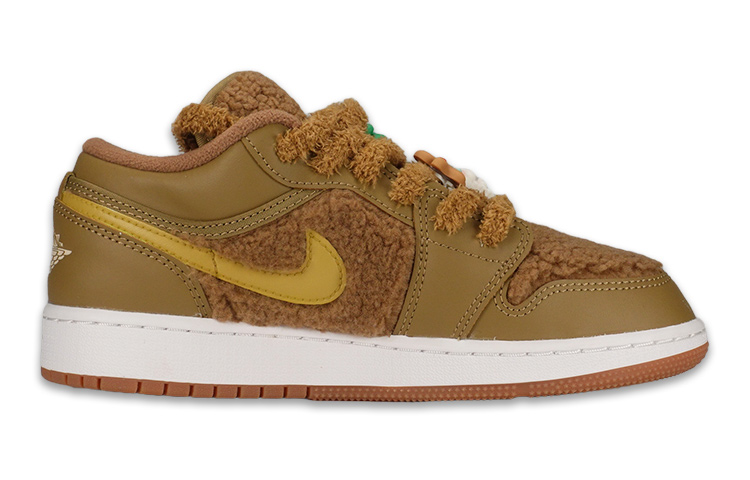 Lookbook [Sepatu Custom] Air Jordan 1 Low Utility 'Christmas Teddy Bear' DO2233-264(TeamF-女款小熊S-BOX)