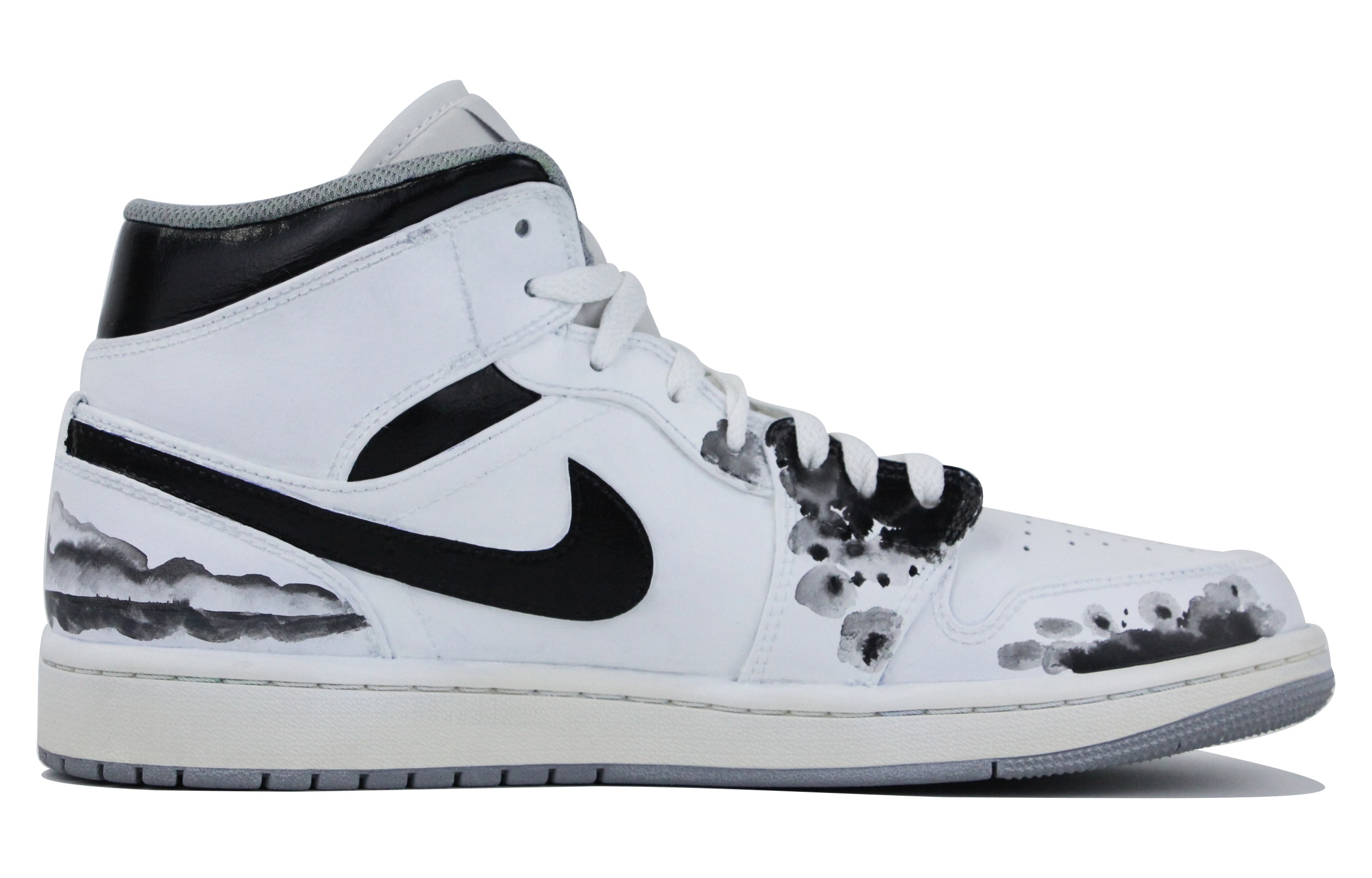 Order [Kasut Kastam] Air Jordan 1 Mid 'Hitam Putih' 554724-135(Team39-AMY57至尊宝)