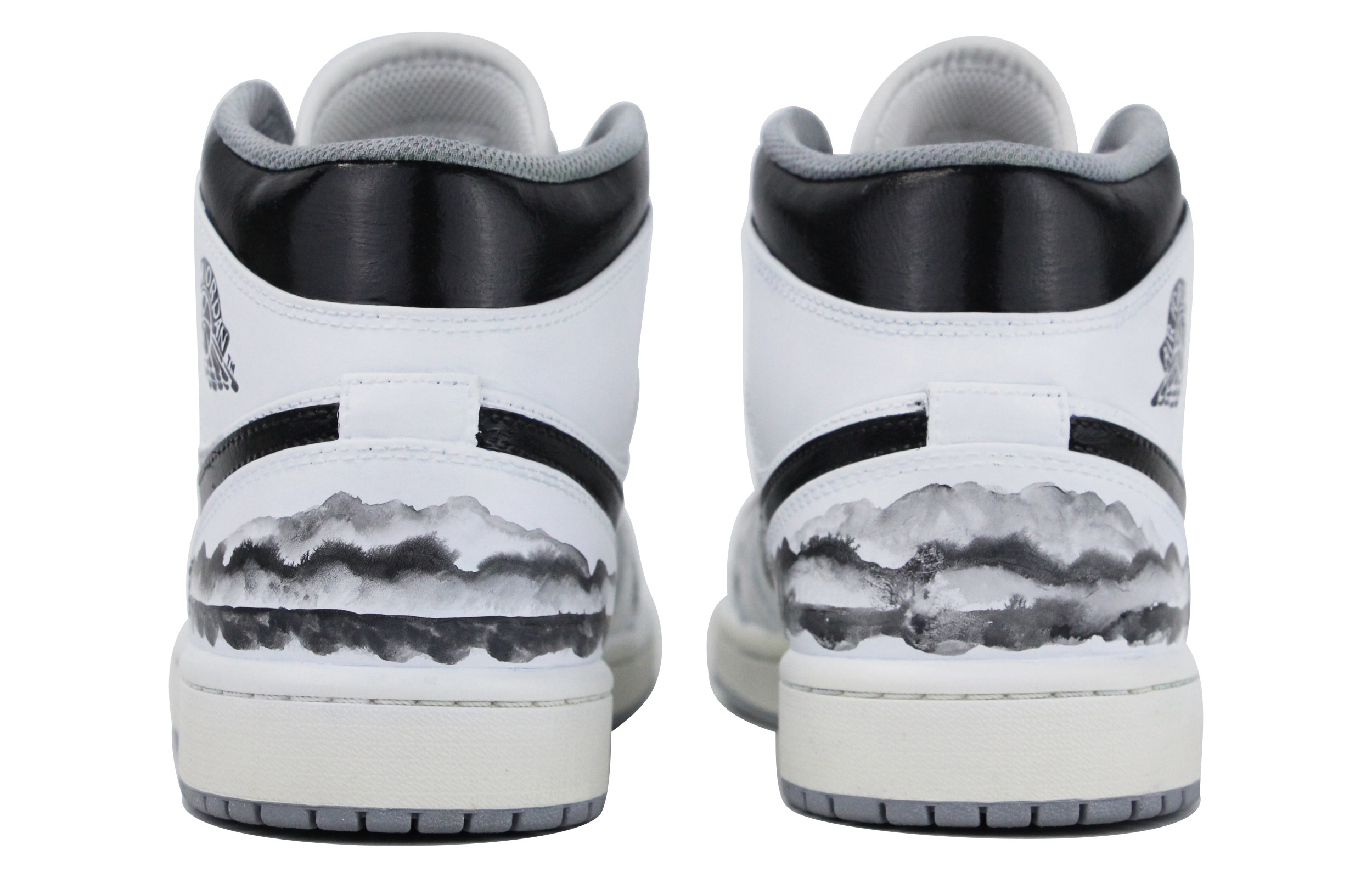 Purchase [Kasut Kastam] Air Jordan 1 Mid 'Hitam Putih' 554724-135(Team39-AMY57至尊宝)