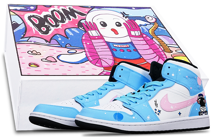Buy 【客製化球鞋】Jordan Air Jordan 1 Mid 黑白熊貓 DJ宇航員手繪 特製鞋盒 中幫 復古籃球鞋 男女同款 粉白藍