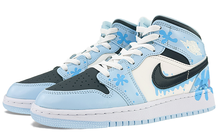 Lookbook 【訂製球鞋】Jordan Air Jordan 1 球場精靈 藍色公仔 可愛 頑皮 中筒 復古籃球鞋 GS 藍黑白