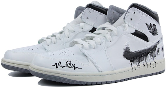 カスタムAJ1ミッド "モダン白黒" (Kasutamu AJ1 Middo "Modan Shirokuro") 554724-135(Team39-AMY26黑白QD) Lookbook カスタムAJ1ミッド "モダン白黒" (Kasutamu AJ1 Middo "Modan Shirokuro") 554724-135(Team39-AMY26黑白QD)