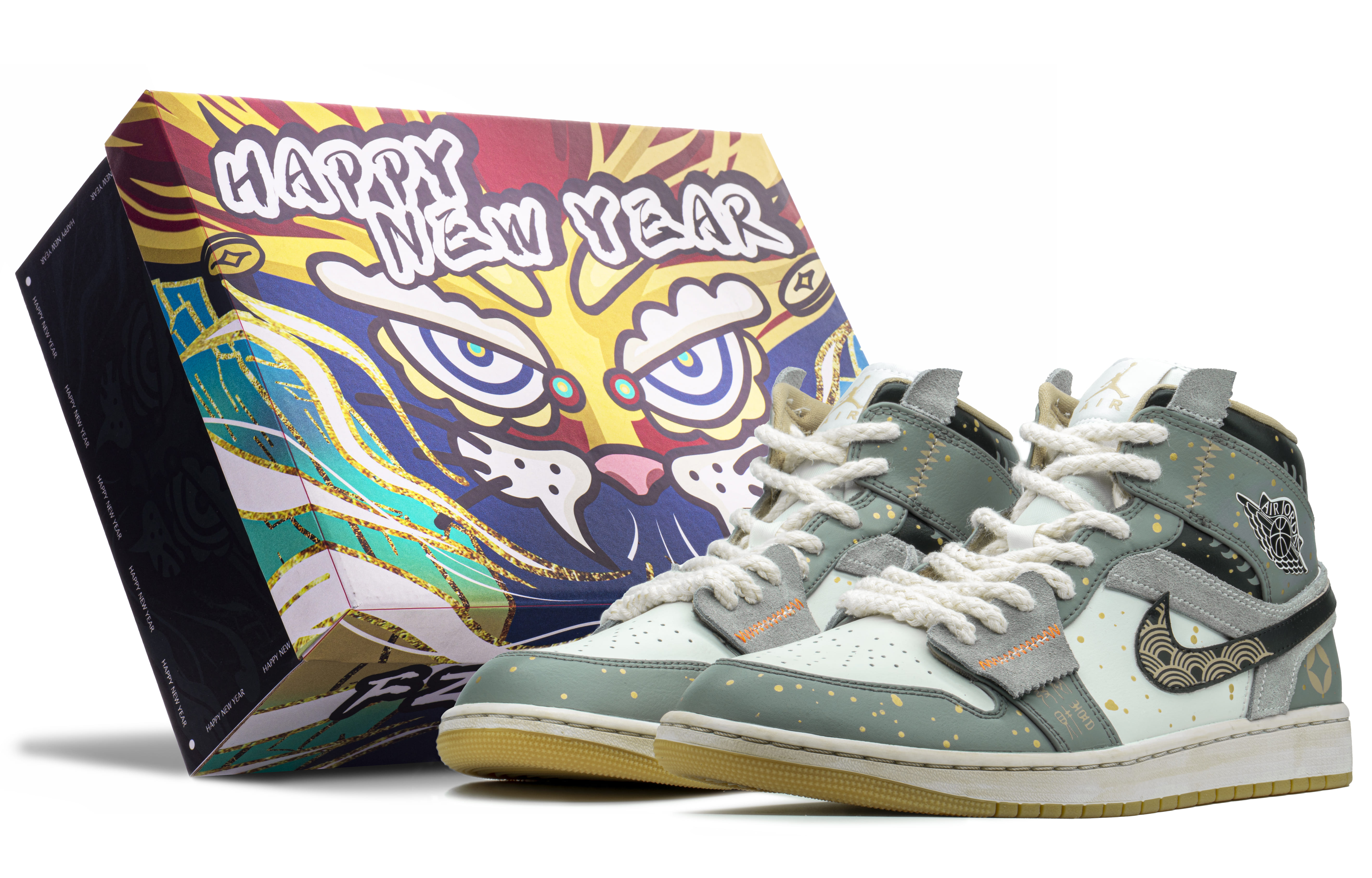 Buy [Sepatu Kustom] Air Jordan 1 Mid 'CNY Tahun Macan Abu Putih' 554724-271(TeamA-恭喜发财S-BOX)