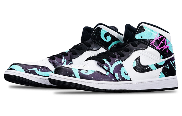 Lookbook 【定製球鞋】 Jordan Air Jordan 1 Mid 酷飒一夏 英雄聯盟 阿卡麗 电玩 中幫 復古籃球鞋 男款 紫白藍