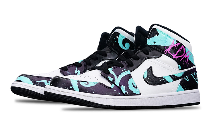 Lookbook カスタムAJ1ミッド「クールサマーアカリ」 554725-132(Teamone-女款KDA阿卡丽)