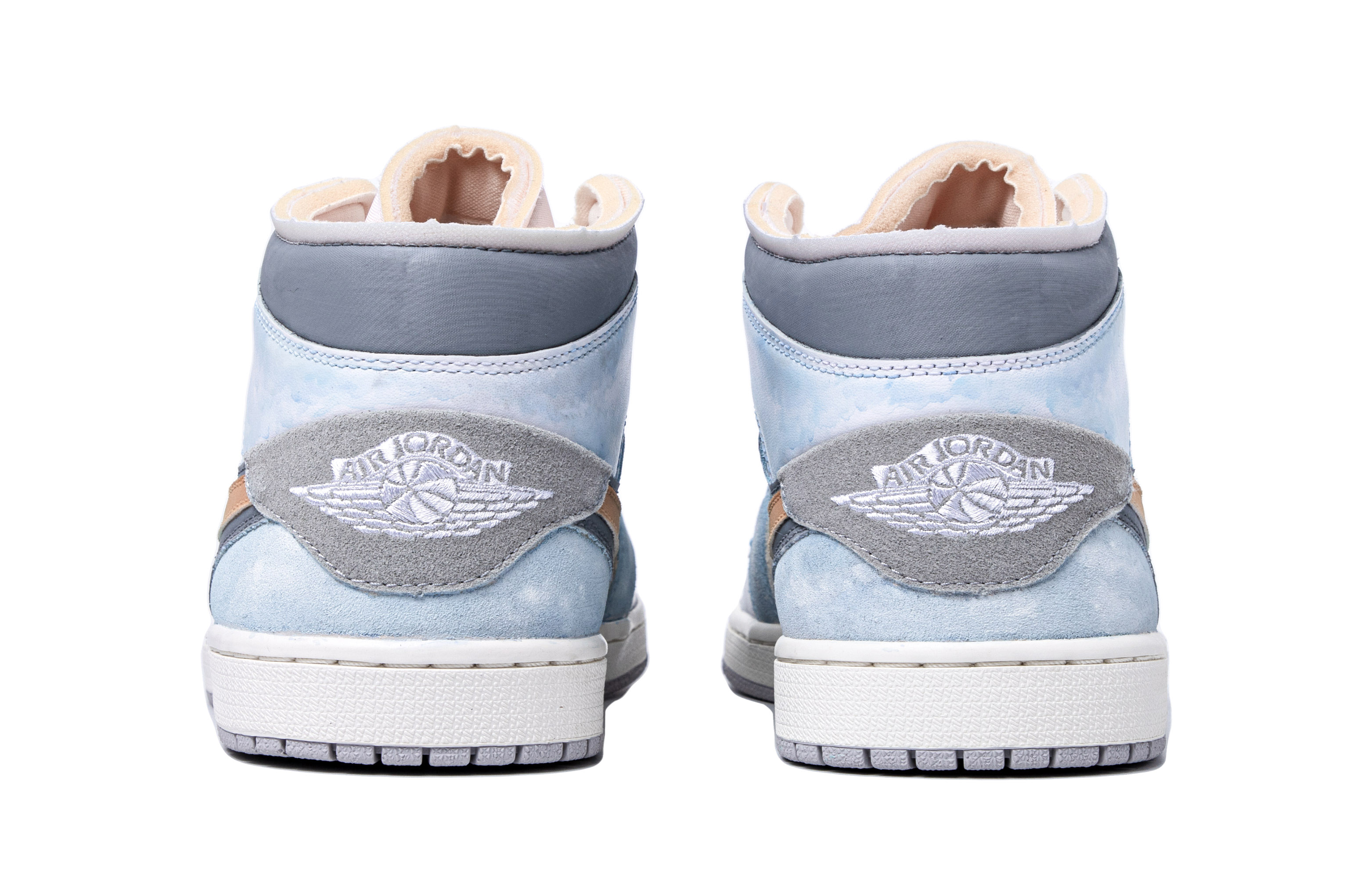 Shop [定制鞋] Air Jordan 1 Mid '达芬奇灰蓝天' DQ3726-100(TeamM-女款灰蓝天空浅灰蓝)