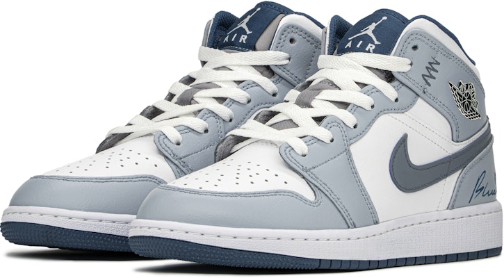 에어 조던 1 미드 '포그 블루 러버' 커스텀 슈즈 DQ8423-014(TeamA-雾蓝恋人) Lookbook 에어 조던 1 미드 '포그 블루 러버' 커스텀 슈즈 DQ8423-014(TeamA-雾蓝恋人)