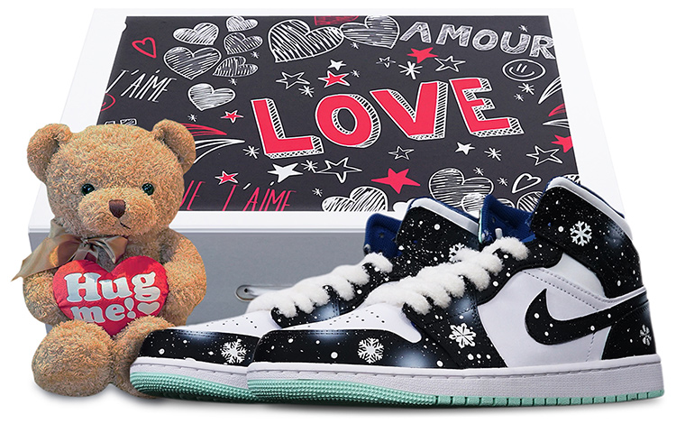 Buy 에어 조던 1 미드 '눈꽃 크리스마스' (블랙/화이트) 554724-413(TeamT-圣诞黑白雪花S-BOX)