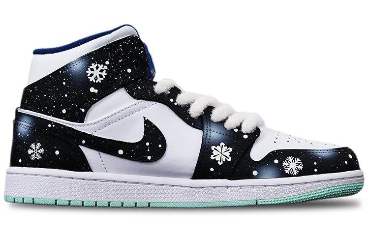 Lookbook 에어 조던 1 미드 '눈꽃 크리스마스' (블랙/화이트) 554724-413(TeamT-圣诞黑白雪花S-BOX)