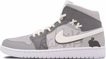 エアジョーダン1 MID "ジェントルフラリー" (カスタム) 554725-130(Team53-女款细雪飞舞) Buy エアジョーダン1 MID "ジェントルフラリー" (カスタム) 554725-130(Team53-女款细雪飞舞)