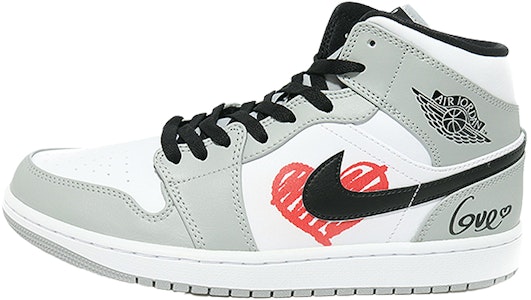 Zapatillas Personalizadas Air Jordan 1 Mid "Graffiti" 554724-092(Team10--涂鸦爱心QD) Buy Zapatillas Personalizadas Air Jordan 1 Mid "Graffiti" 554724-092(Team10--涂鸦爱心QD)
