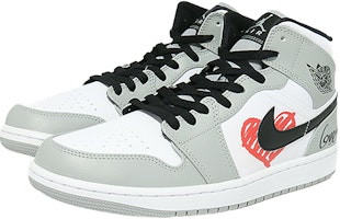 커스텀 에어 조던 1 미드 '그래피티 하트' (회/빨/검) 554724-092(Team10--涂鸦爱心QD) Lookbook 커스텀 에어 조던 1 미드 '그래피티 하트' (회/빨/검) 554724-092(Team10--涂鸦爱心QD)